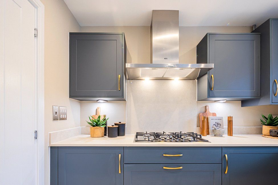 Property photo 3 of 10 Kitchen