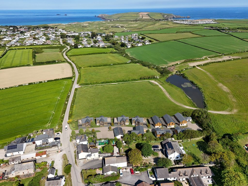 Property photo 3 of 9 686Cedd535Fee_Zeath_Aerial_Hr-No Logo