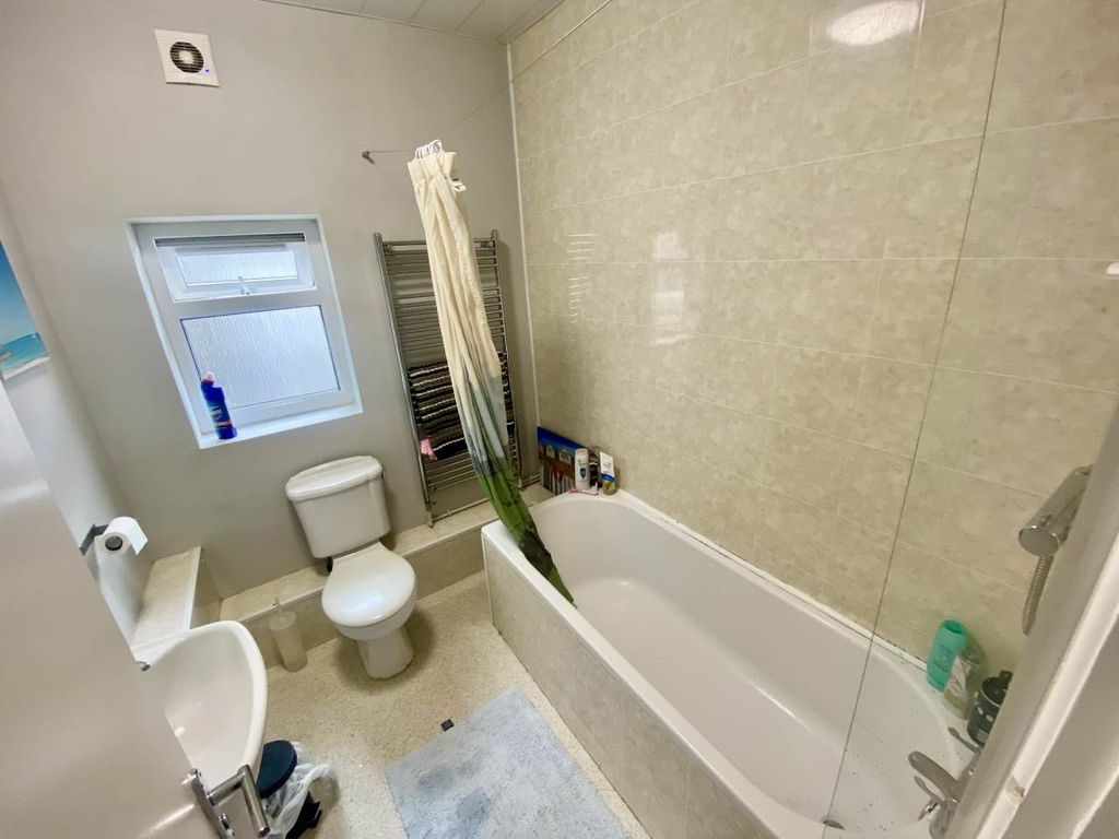 Property photo 2 of 5 Img_9029