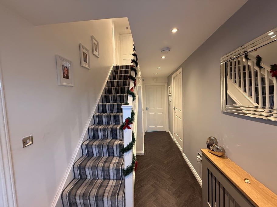 Property photo 3 of 27