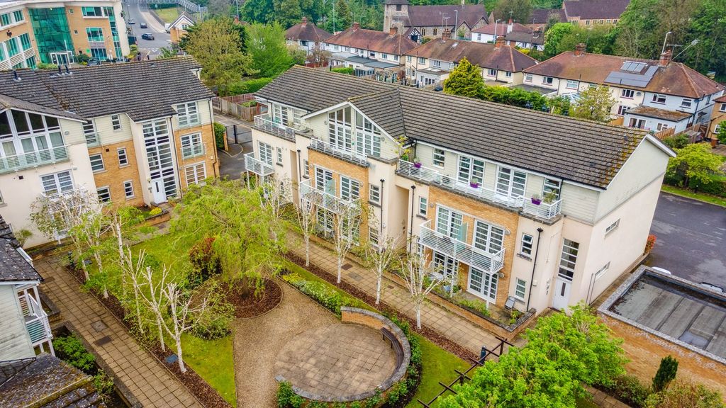 Property photo 2 of 12 Ext (2)