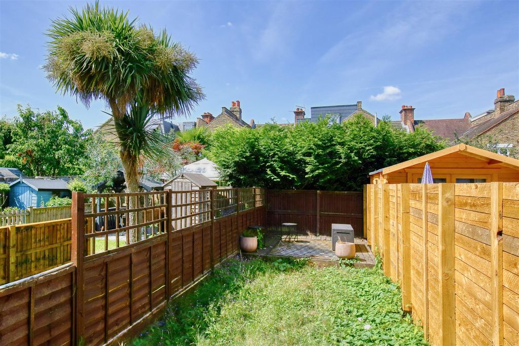 Property photo 2 of 14 122A_Swaby_Road_Image2_19595_4.Jpg
