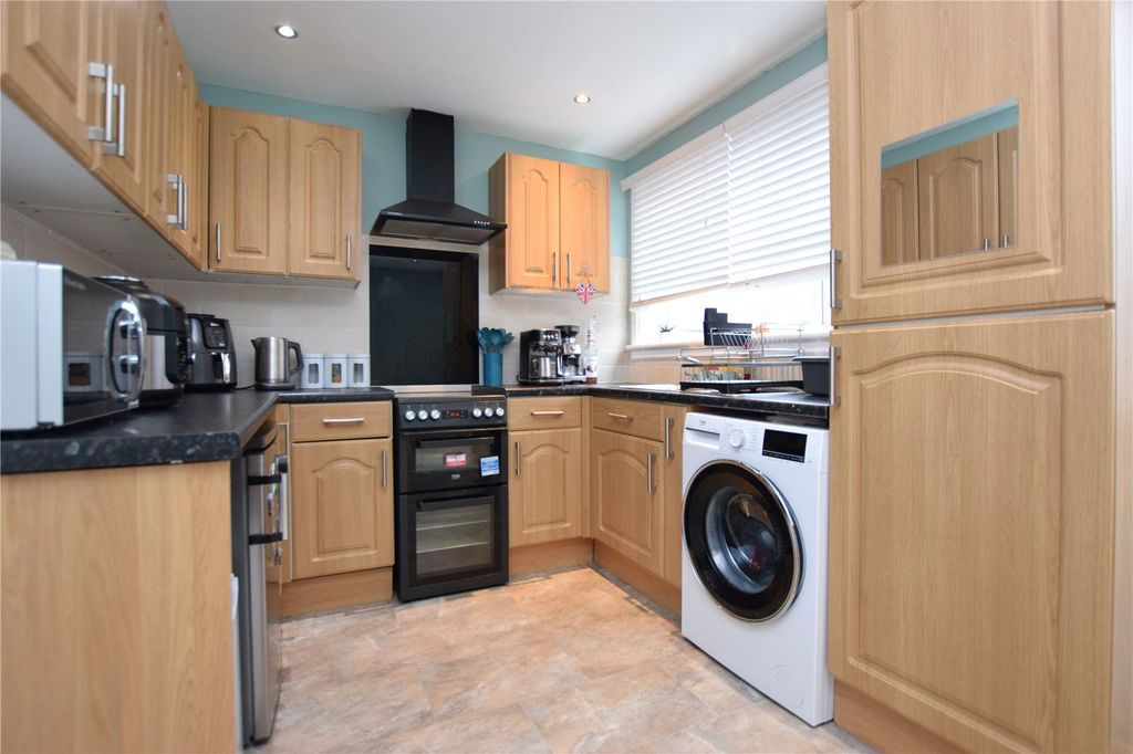 Property photo 3 of 13 Picture No. 10