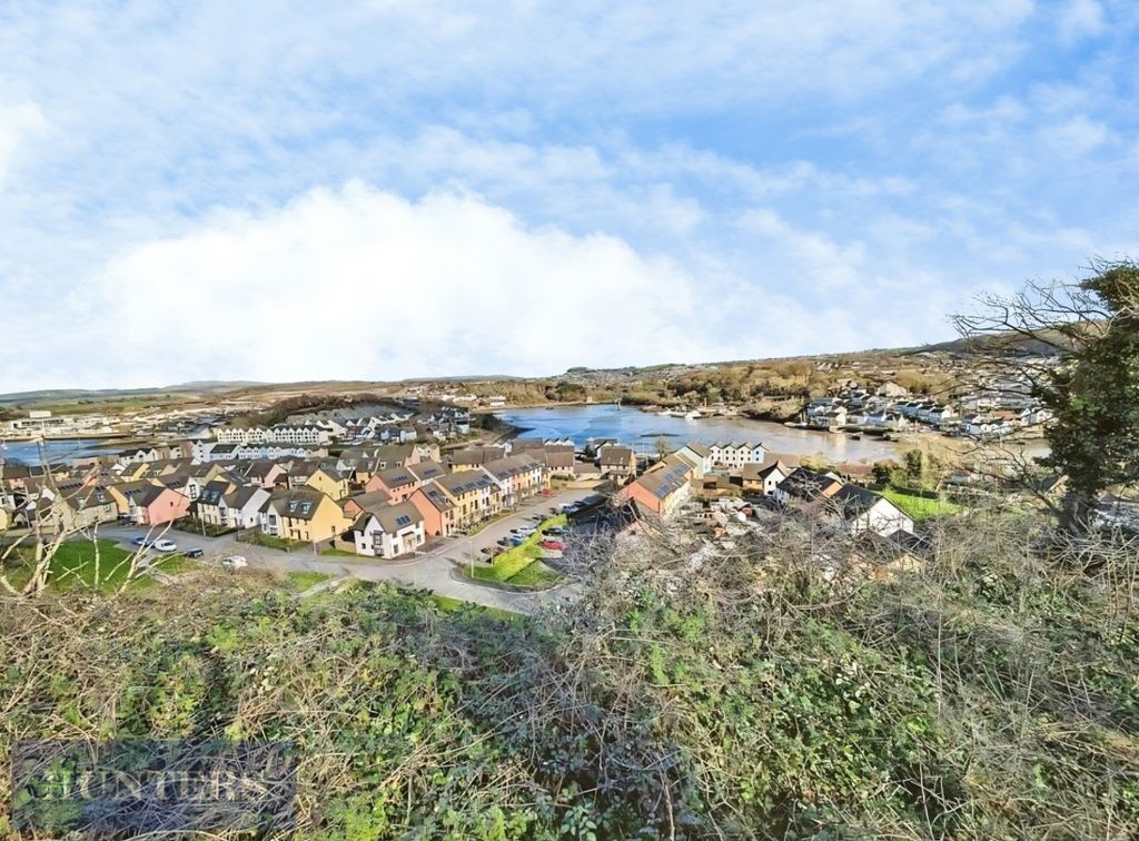 Property photo 3 of 9 Pbox-Img.Jpg