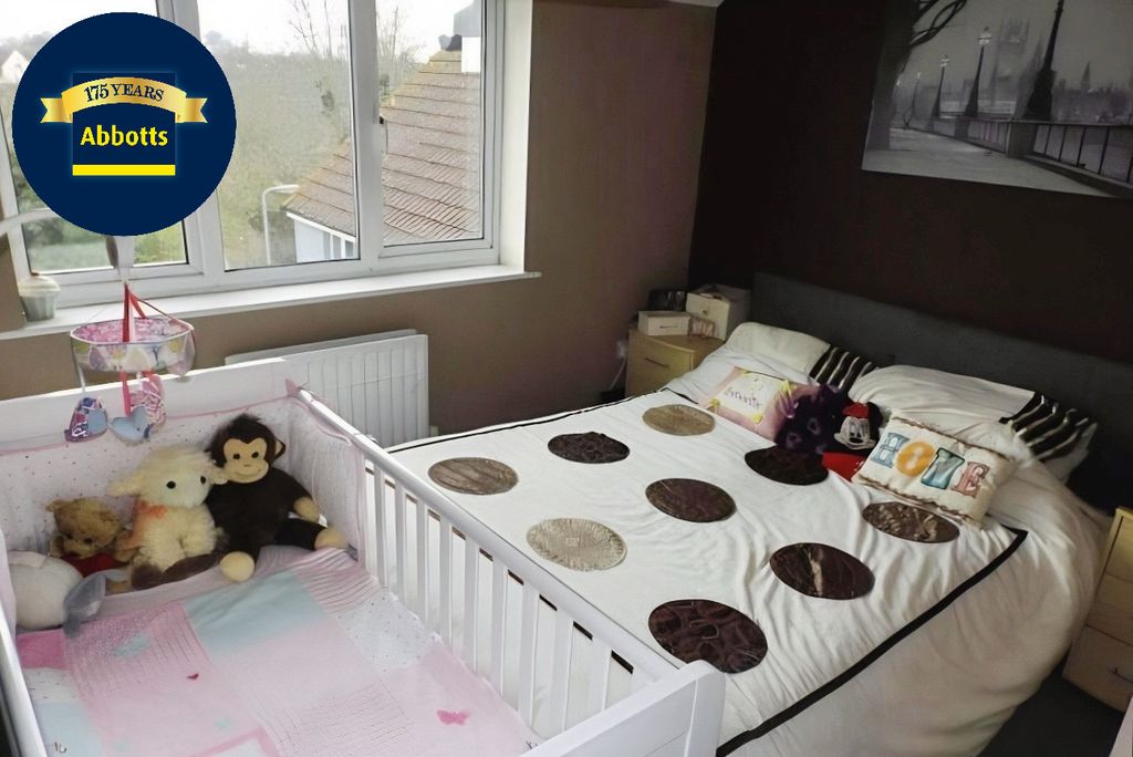 Property photo 3 of 6