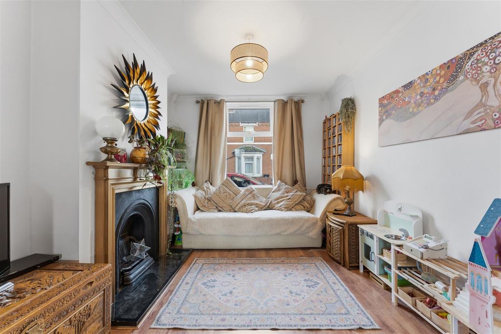 Property photo 2 of 17 Dsc06091.Jpg