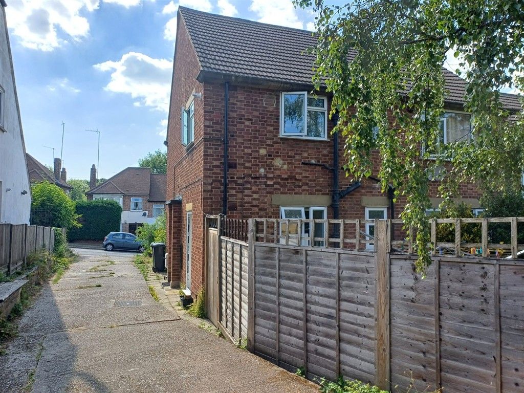 Property photo 2 of 4