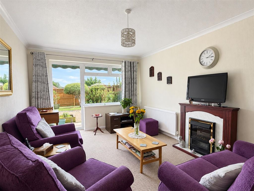 Property photo 2 of 13