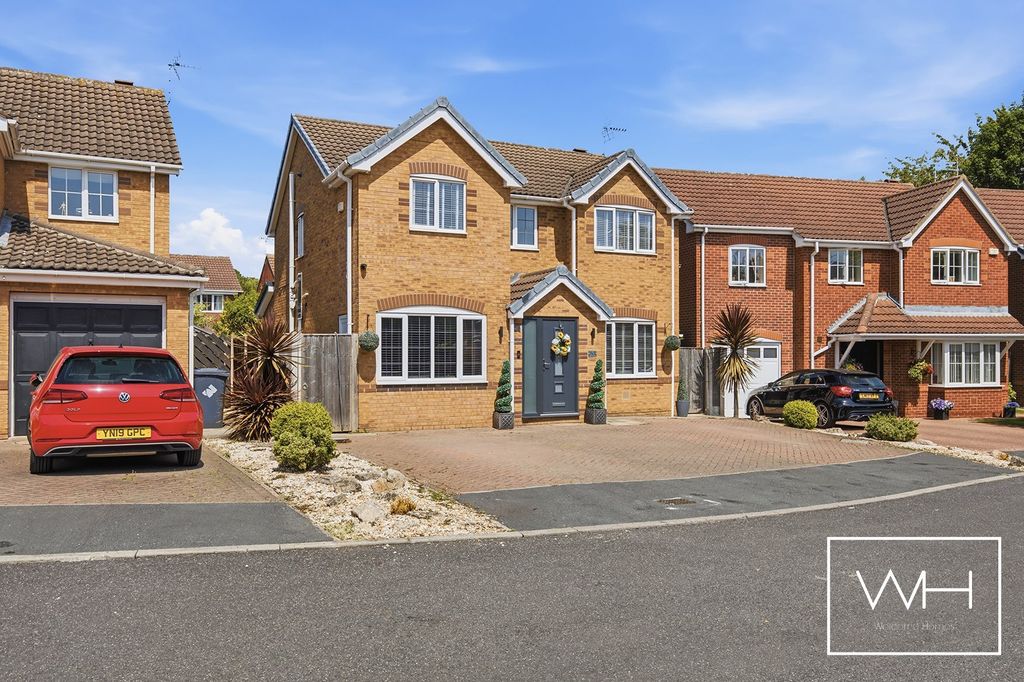 Property photo 1 of 20 5 Waterdale Close, Sprotbrough, Doncaster 03