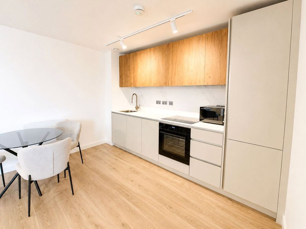 Property photo 1 of 16 Picture No. 04