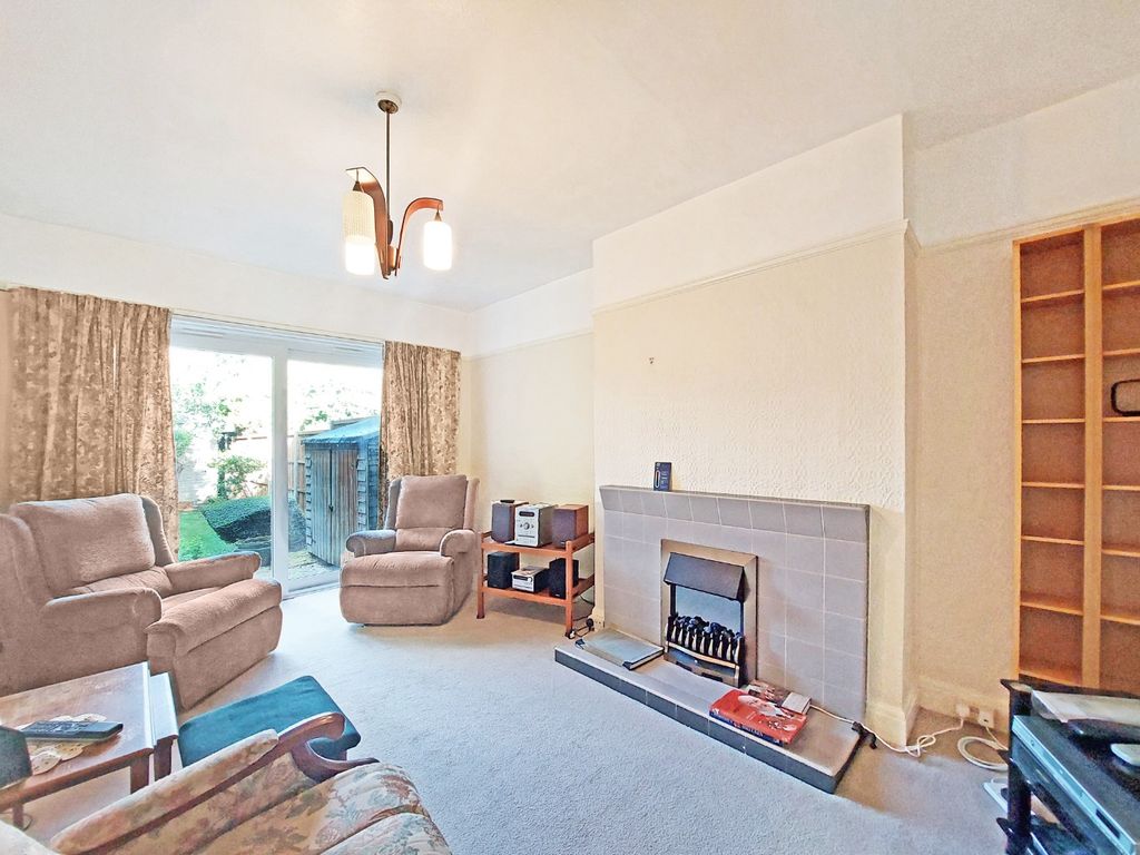 Property photo 2 of 17 4577062
