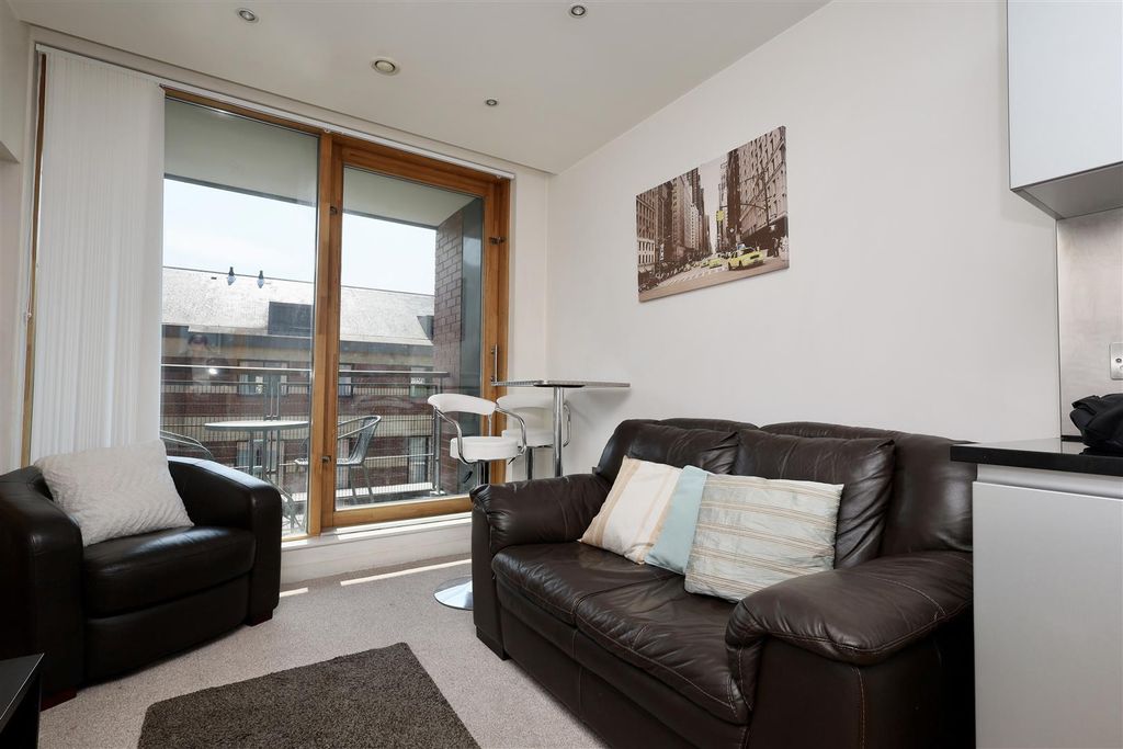 Property photo 3 of 8 Img_1048 2.Jpg