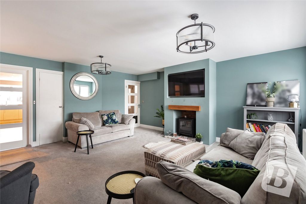 Property photo 3 of 28 Picture No. 14