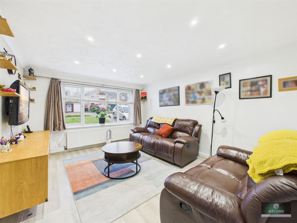 Property photo 2 of 23 Cam04622G0-Pr0144-Still020.Jpg