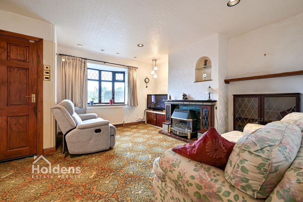 Property photo 3 of 20