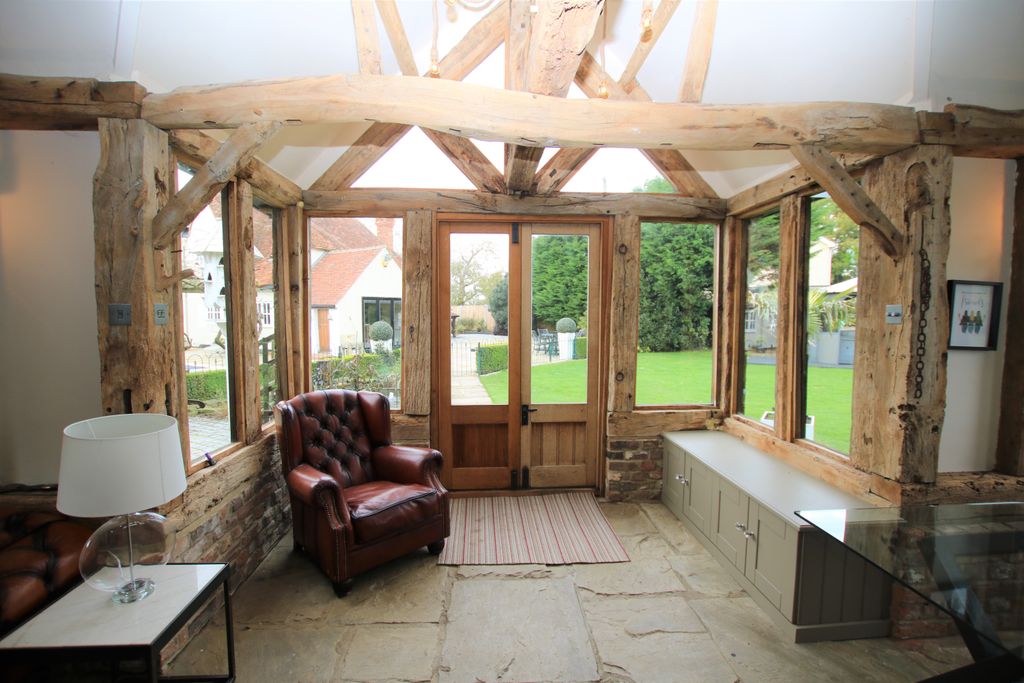 Property photo 3 of 7