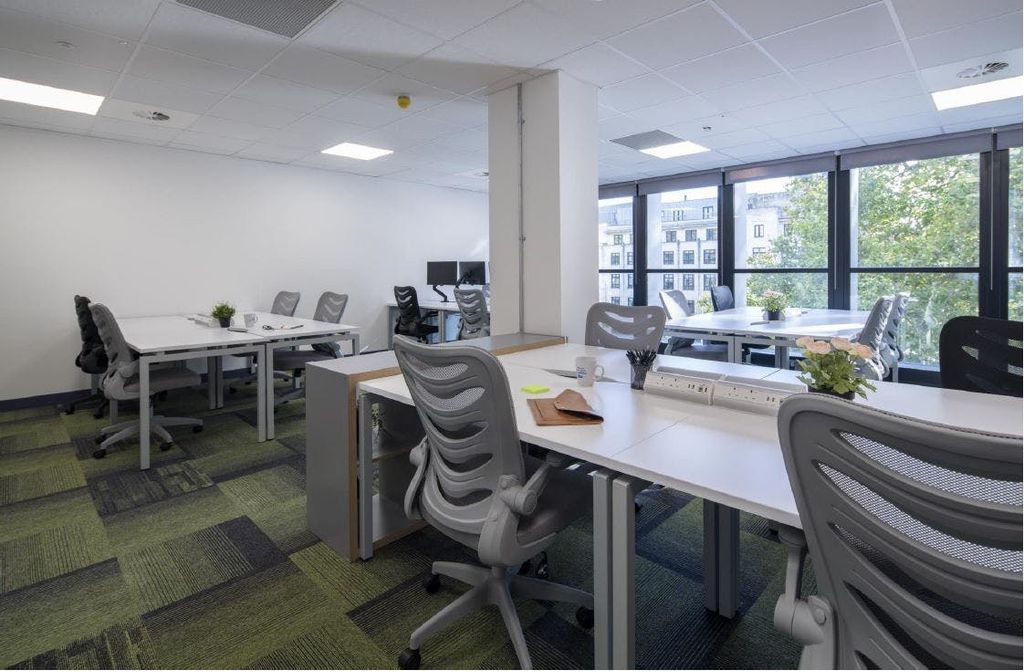 Property photo 2 of 4 Beacon Tower Office Space.Jpg