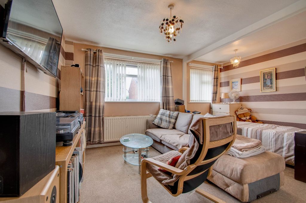 Property photo 2 of 10 Picture No. 05