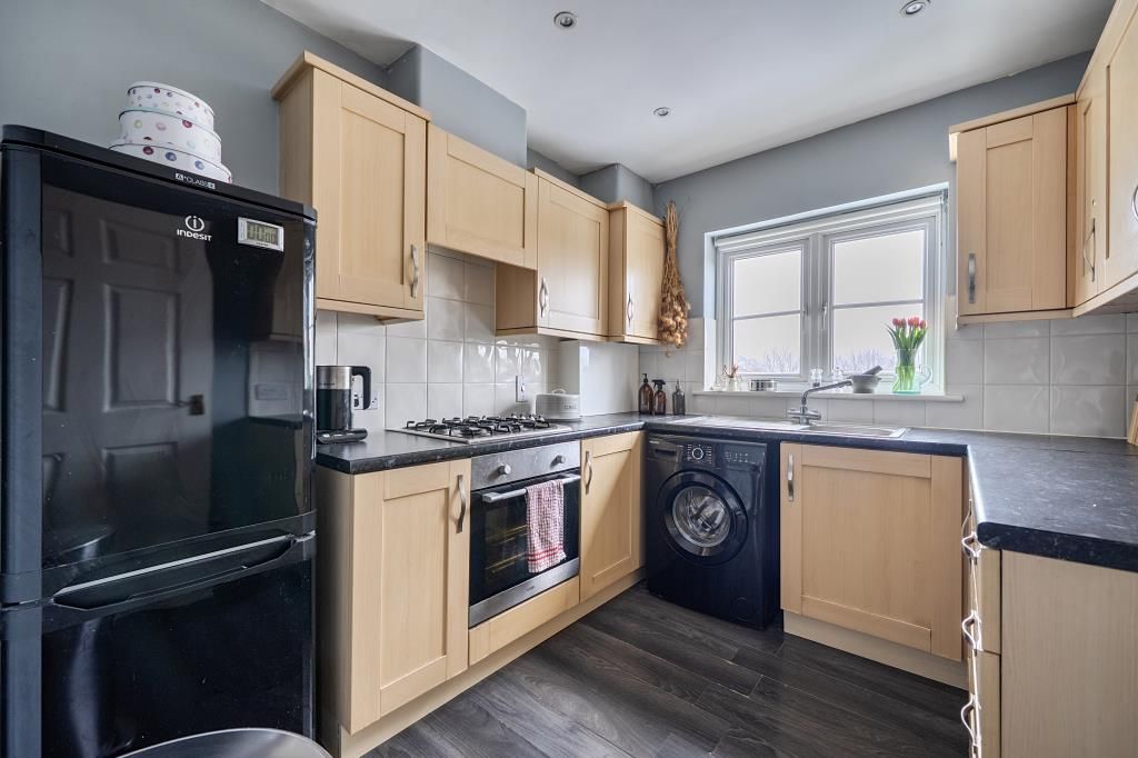 Property photo 2 of 20 Kitchen