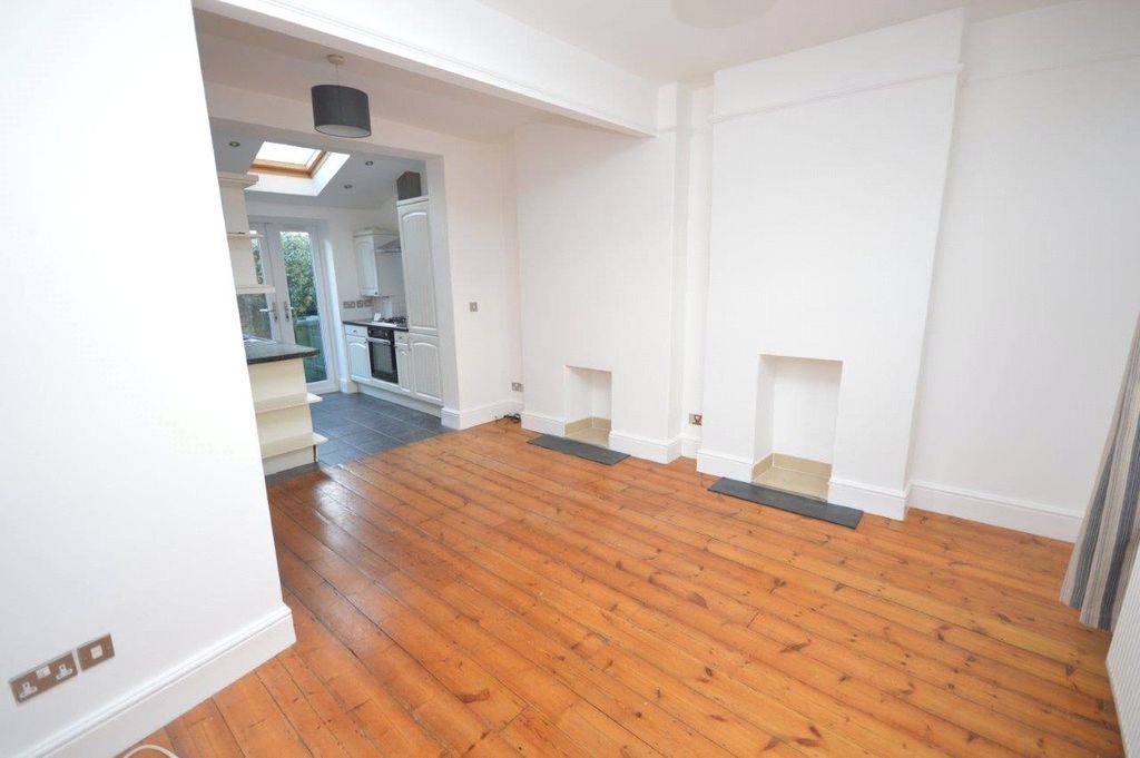 Property photo 3 of 11 Picture No. 05