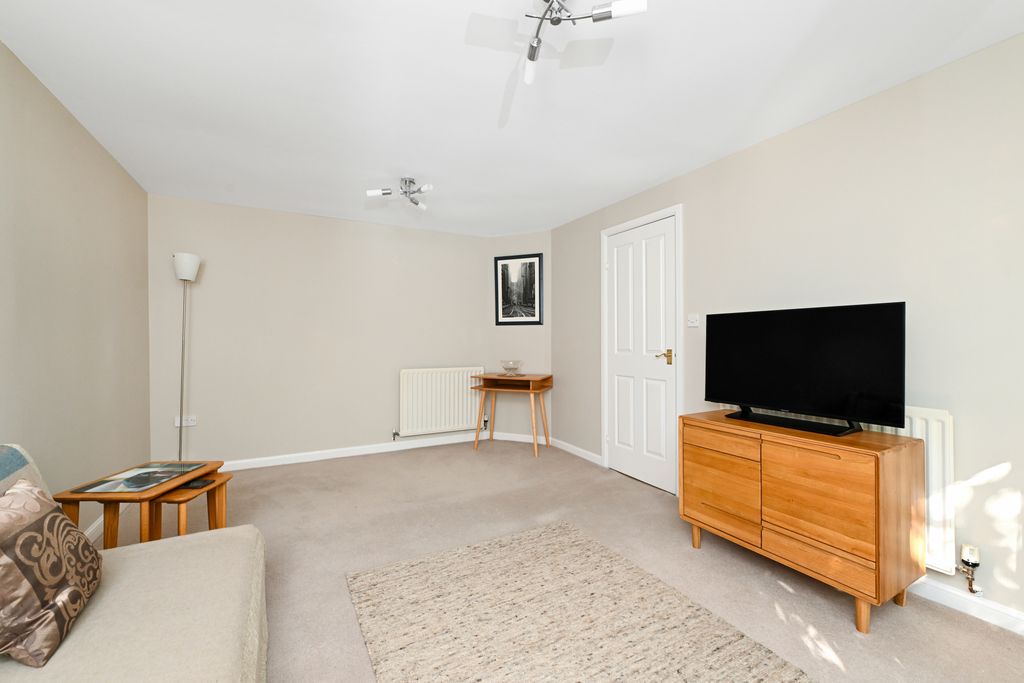 Property photo 2 of 14 Property Image 2