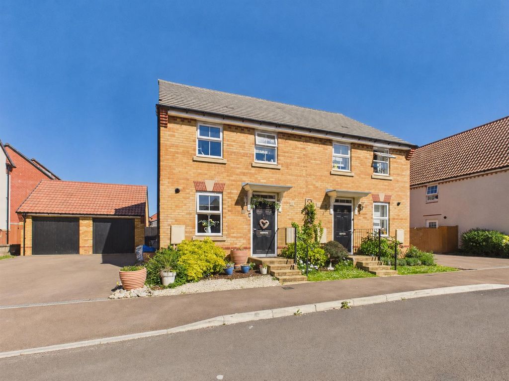 Property photo 1 of 20