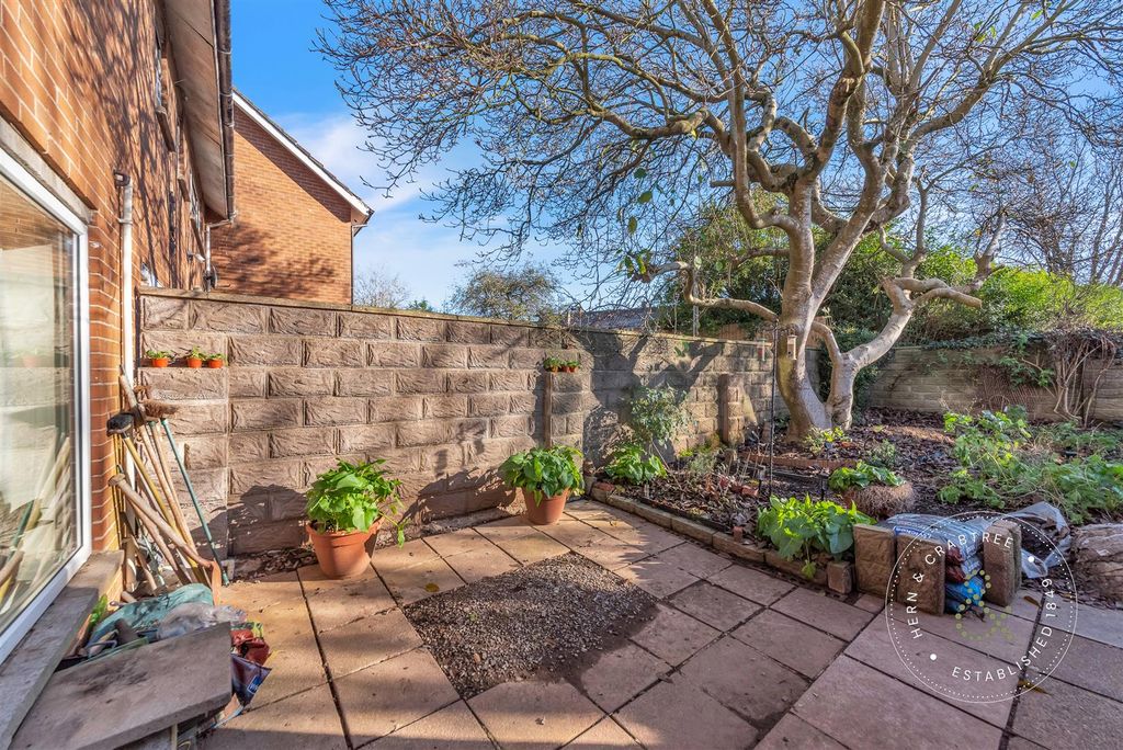 Property photo 3 of 30 Ball-Lane-21.Jpg