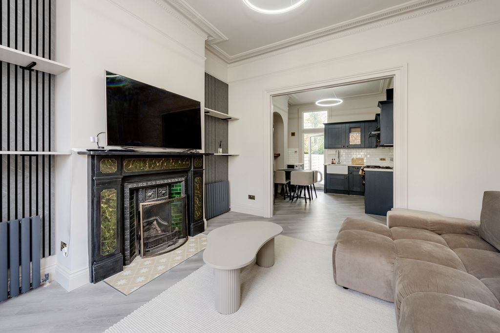 Property photo 2 of 7 2.Jpg