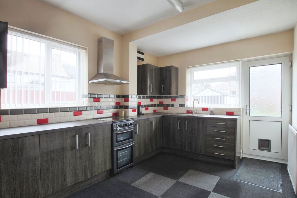 Property photo 3 of 7 3642528
