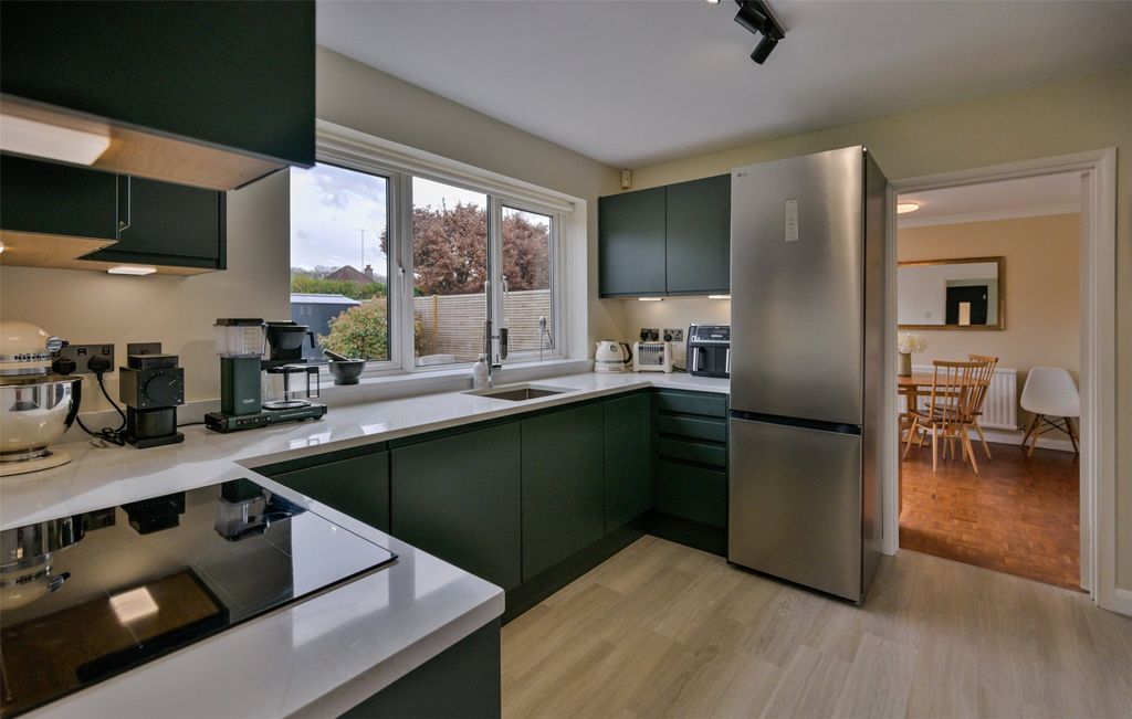 Property photo 2 of 17 Picture No. 22