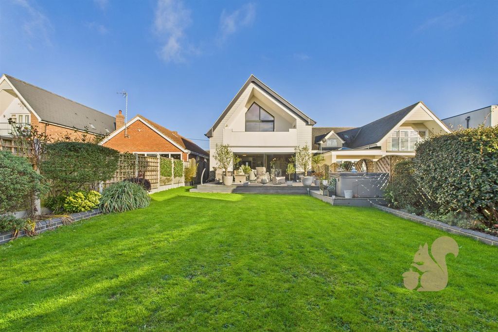 Property photo 1 of 34 Cam03877G0-Pr0278-Still039.Jpg