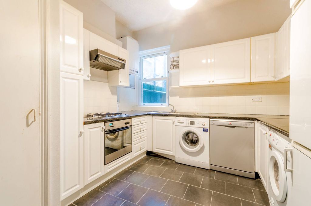 Property photo 2 of 3