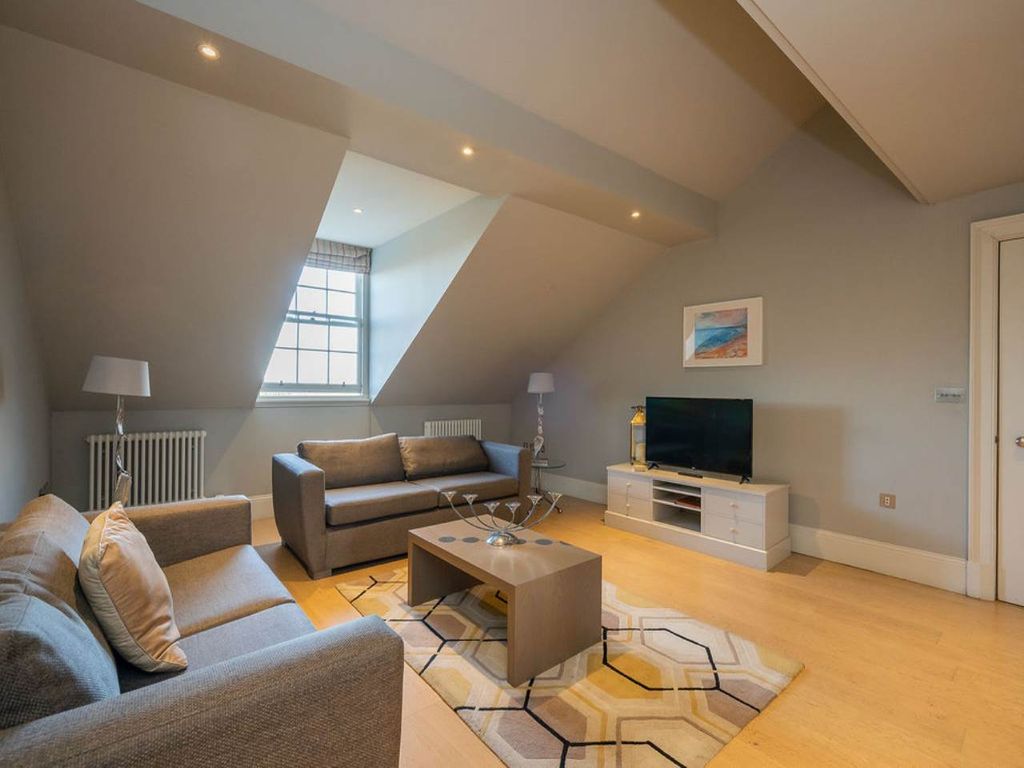 Property photo 3 of 17 Dsc02006