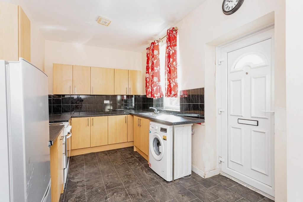 Property photo 3 of 13 Kitchen Alternative View