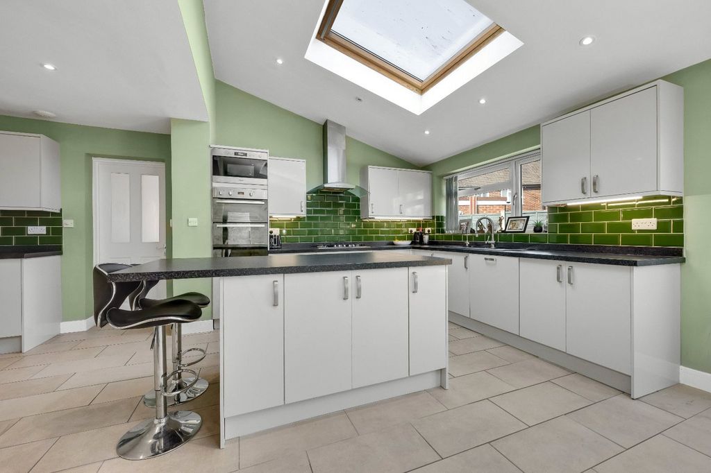 Property photo 3 of 13 Kitchen