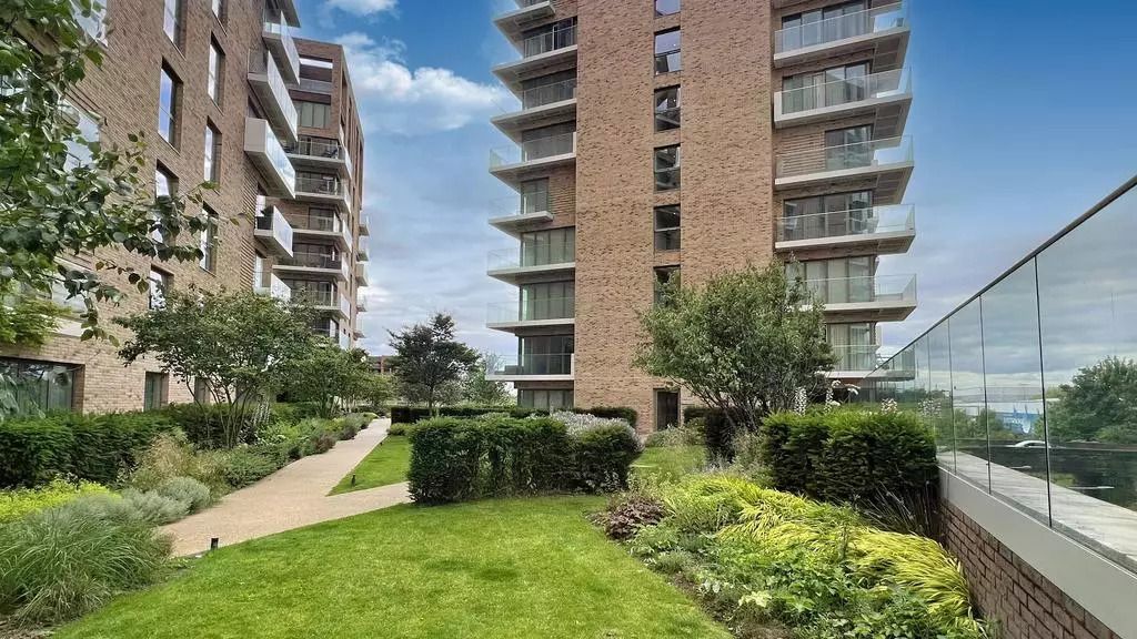 Property photo 1 of 8 Communal Rooftop Terrace