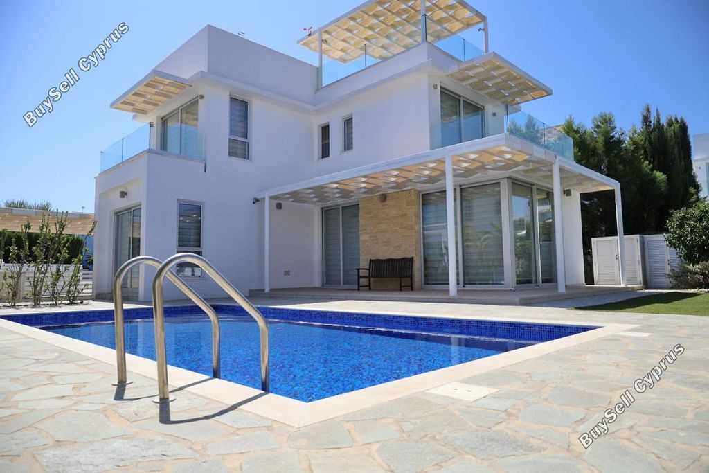 Property photo 1 of 21