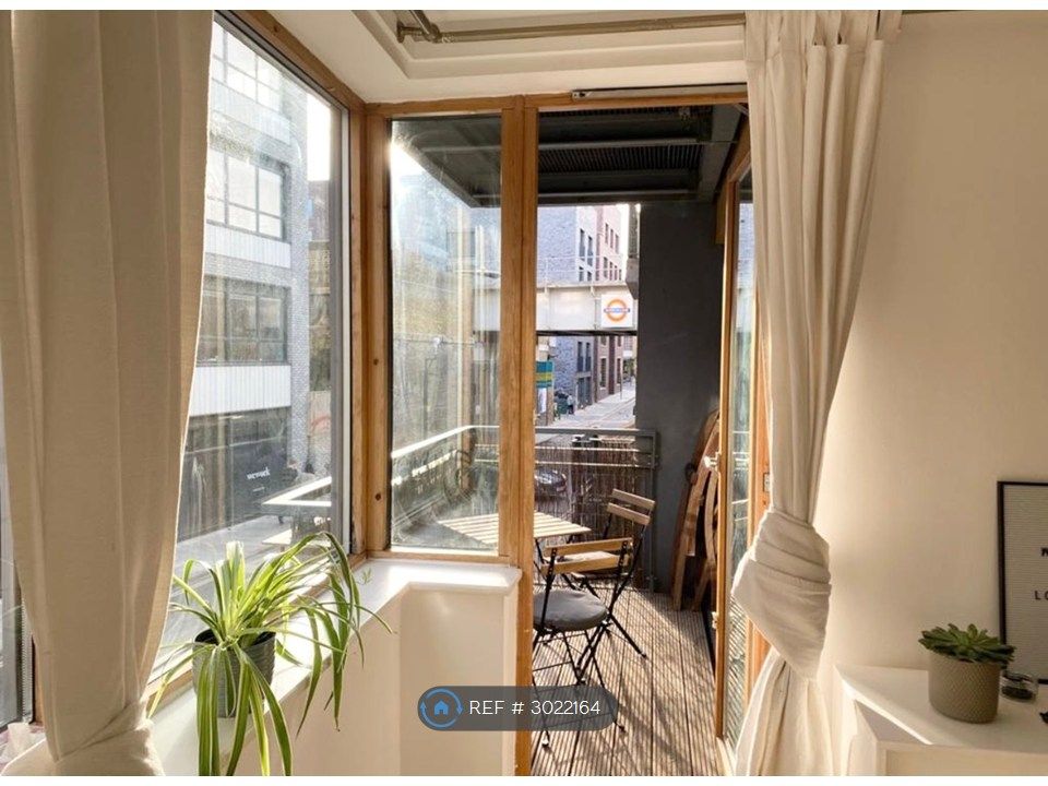 Property photo 1 of 10 South Facing Balcony