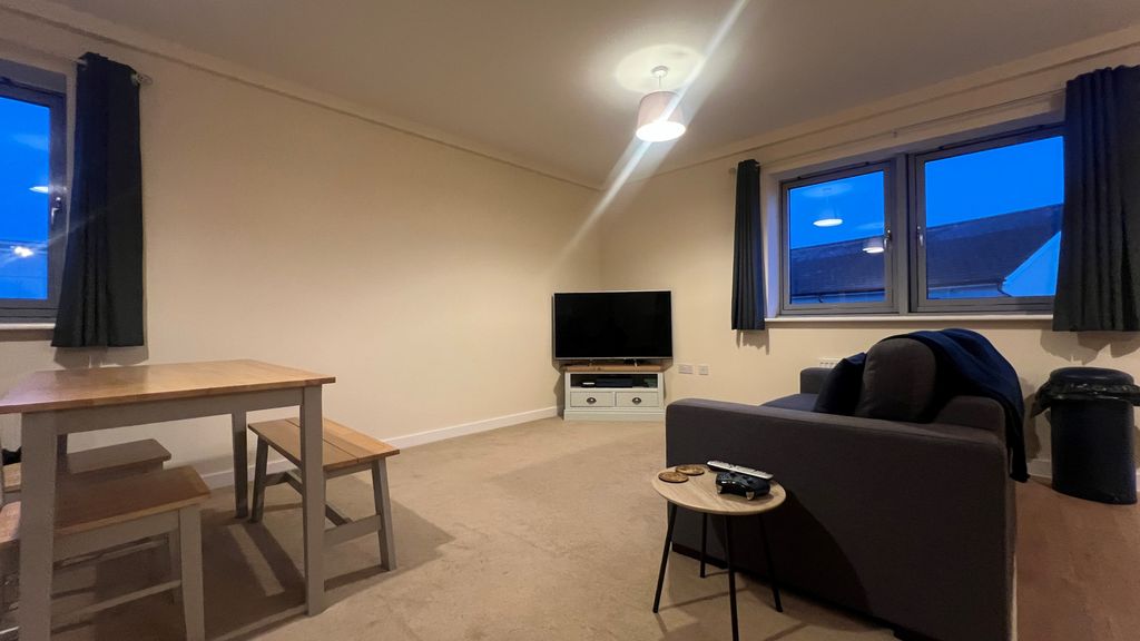 Property photo 3 of 5