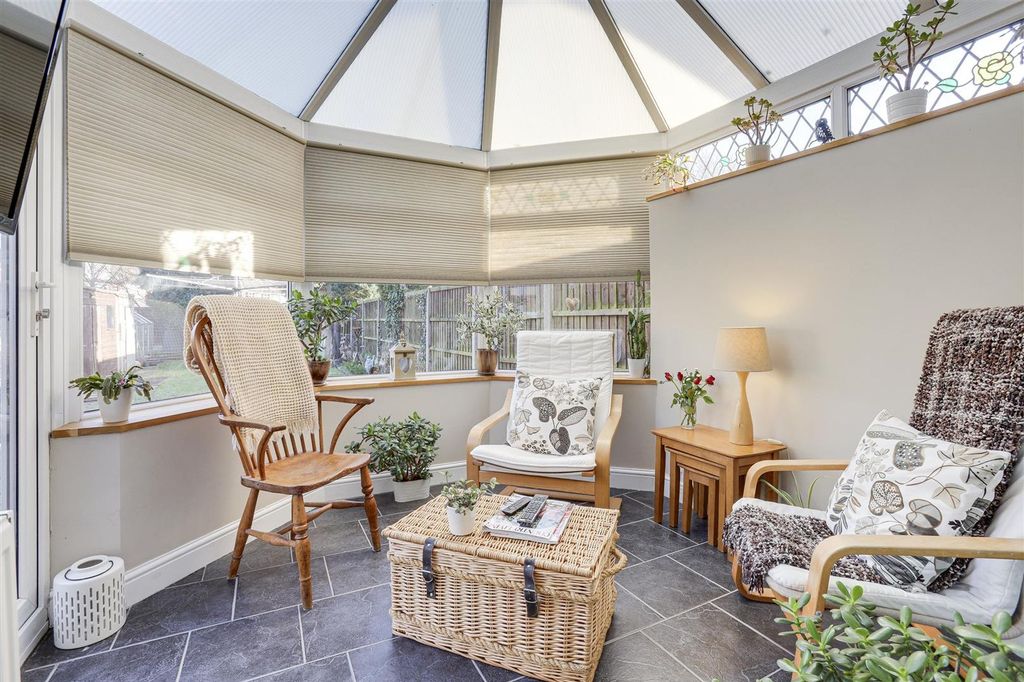 Property photo 3 of 29