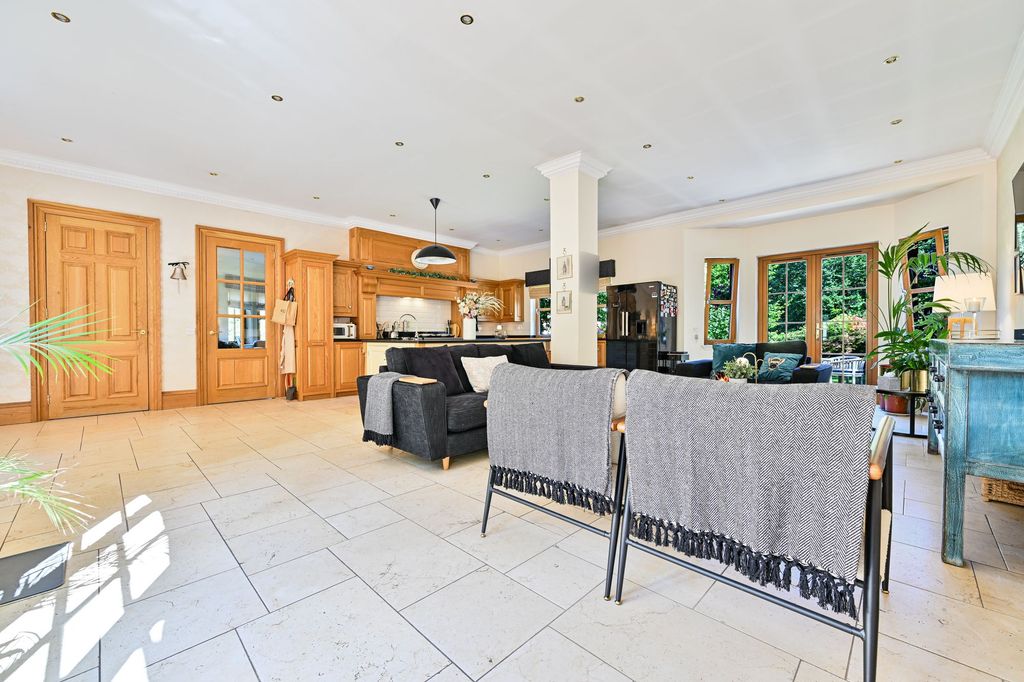 Property photo 3 of 34 Kitchen/Living/Dining