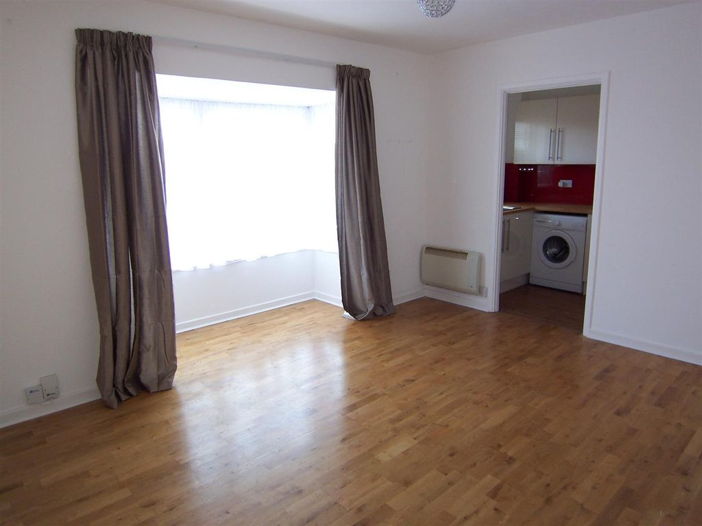 Property photo 2 of 7
