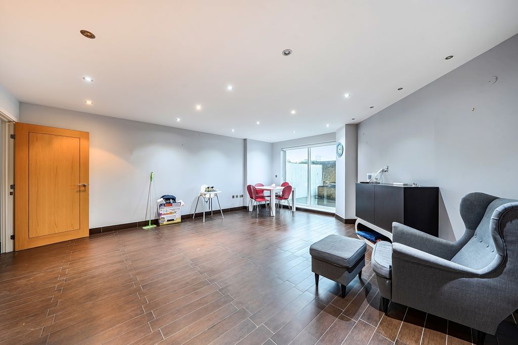 Property photo 2 of 19 1529625 (9)