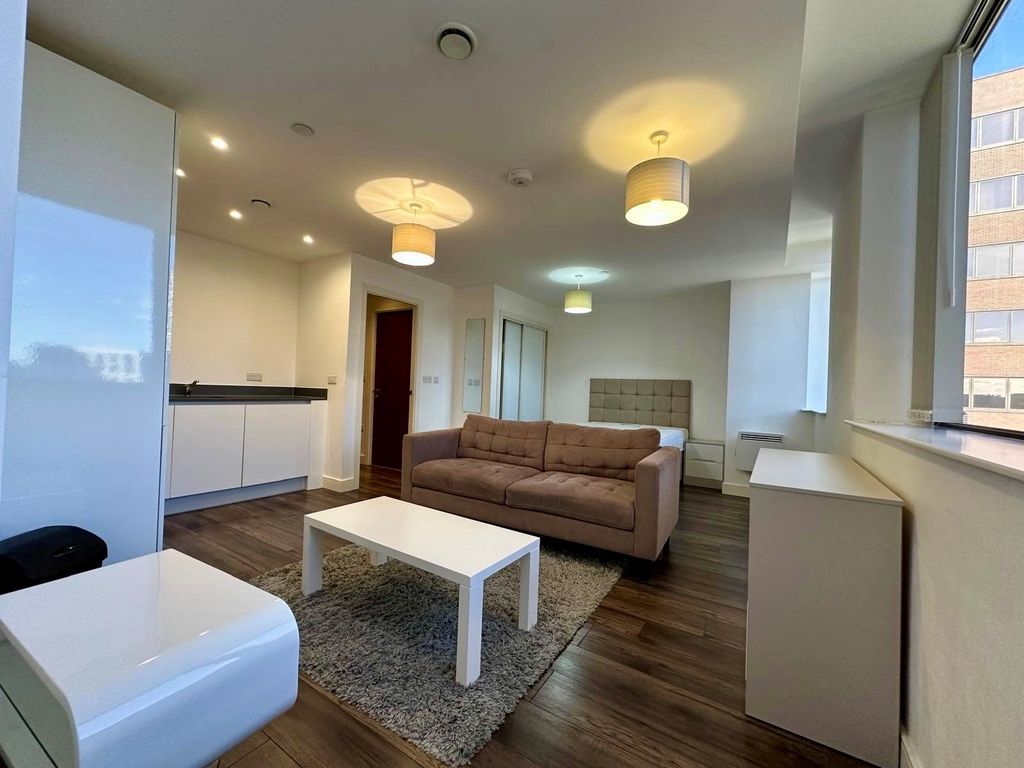 Property photo 2 of 7 Picture No. 04