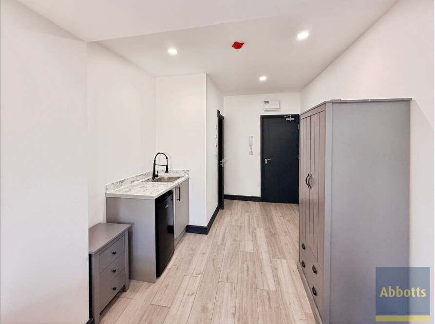 Property photo 2 of 3