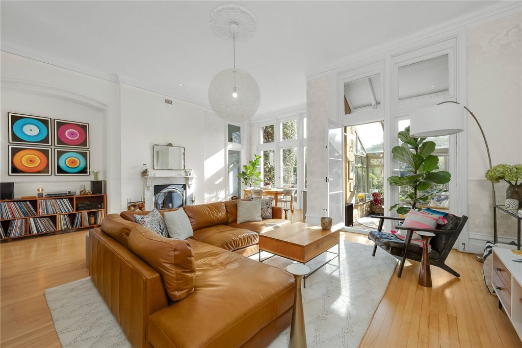 Property photo 2 of 30 Drawing Room