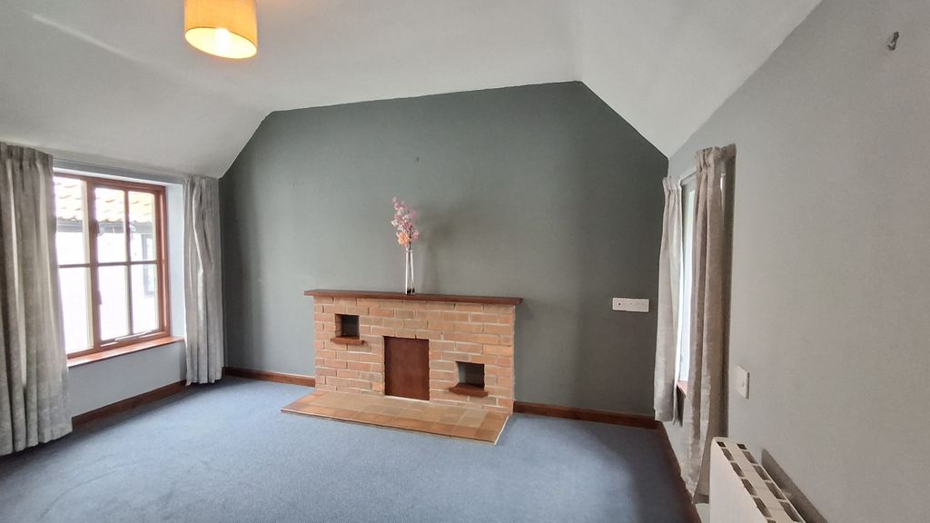 Property photo 2 of 10 Living Room