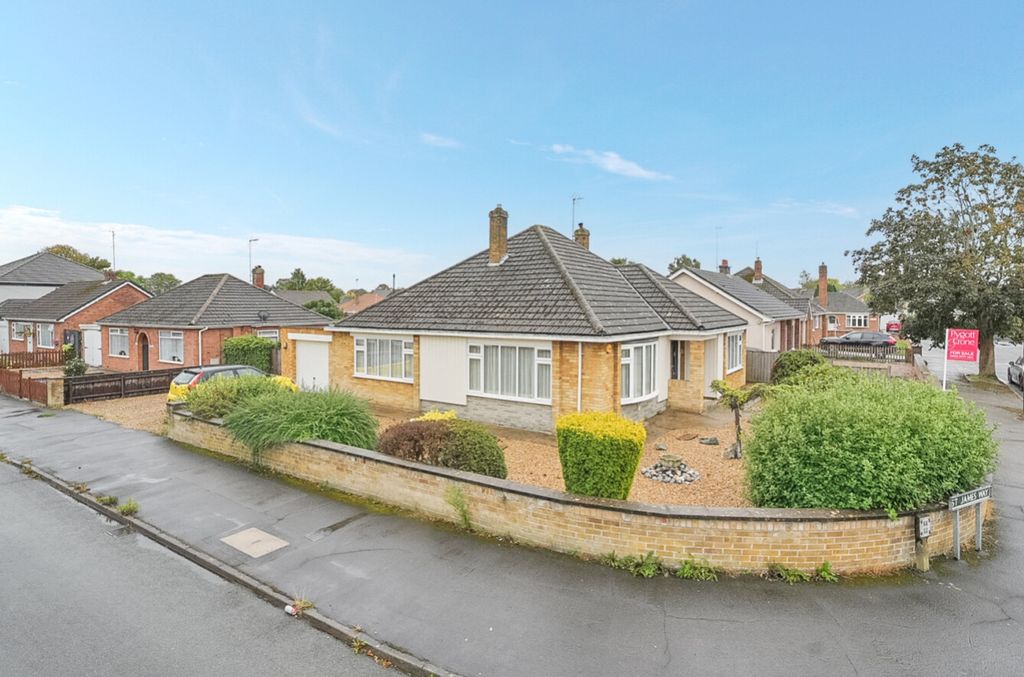 Property photo 1 of 28 1-6Aa0059B1330c-1-6A9Fdd193A96c-1516270-1A08077A01
