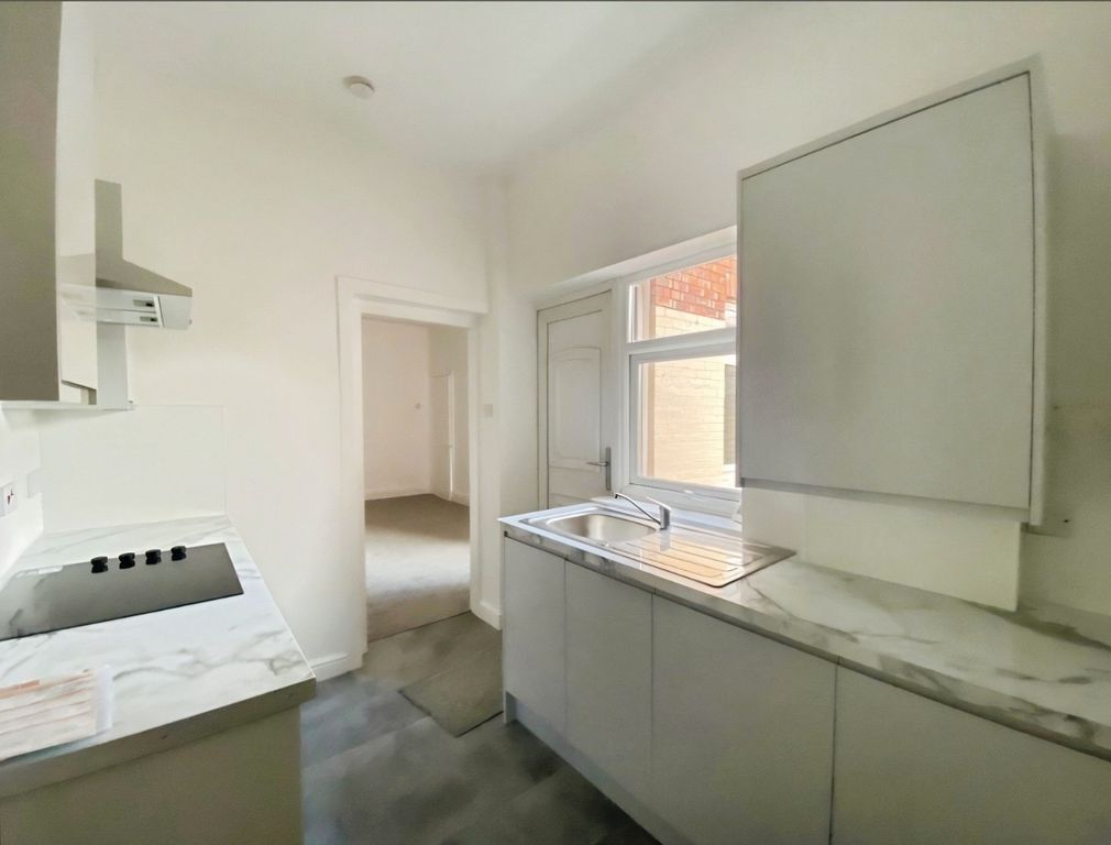 Property photo 2 of 9 4683751