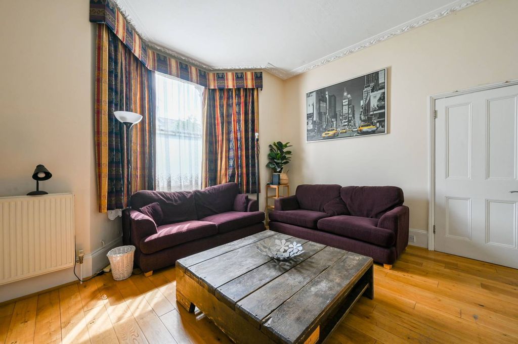 Property photo 3 of 13